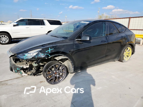 Tesla Model Y 2021 - Image 1 of 15