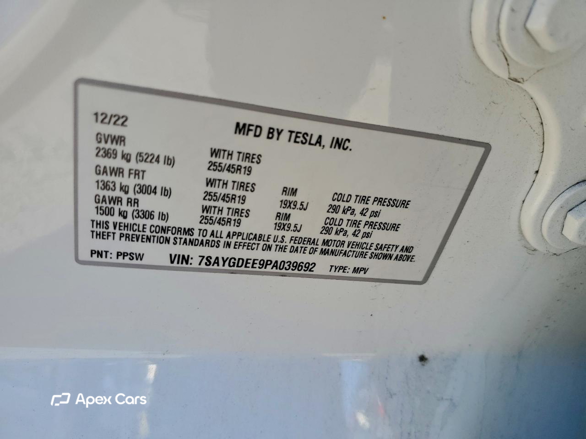 Tesla Model Y 2023