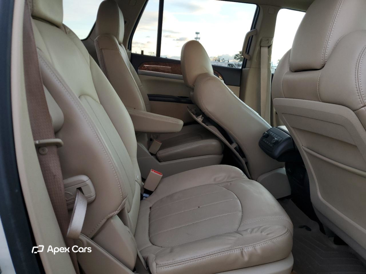 Buick Enclave 2011