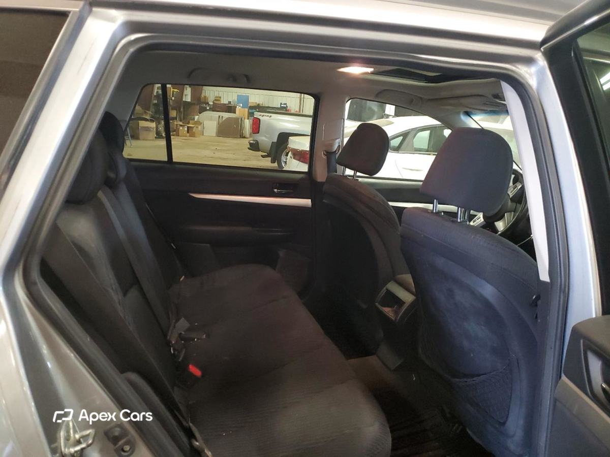 Subaru Outback 2011