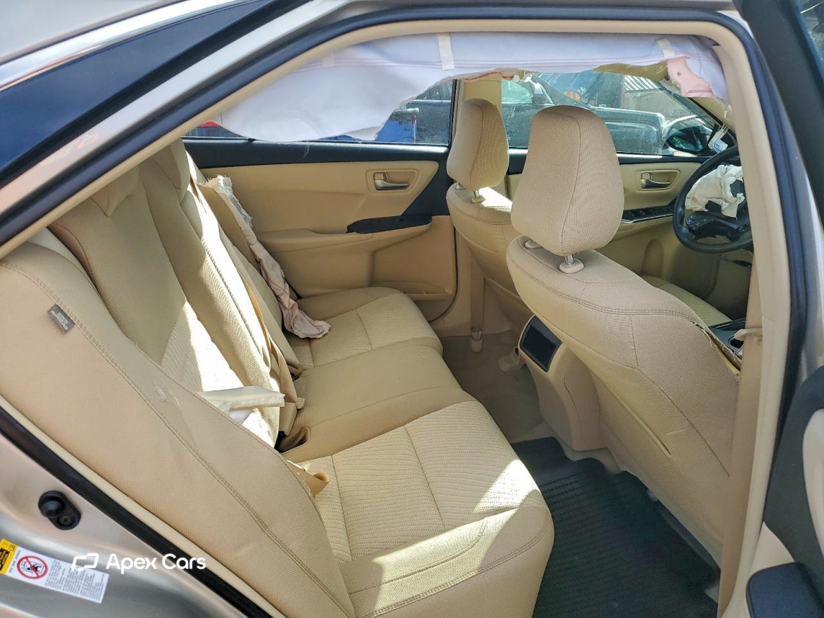 Toyota Camry 2016