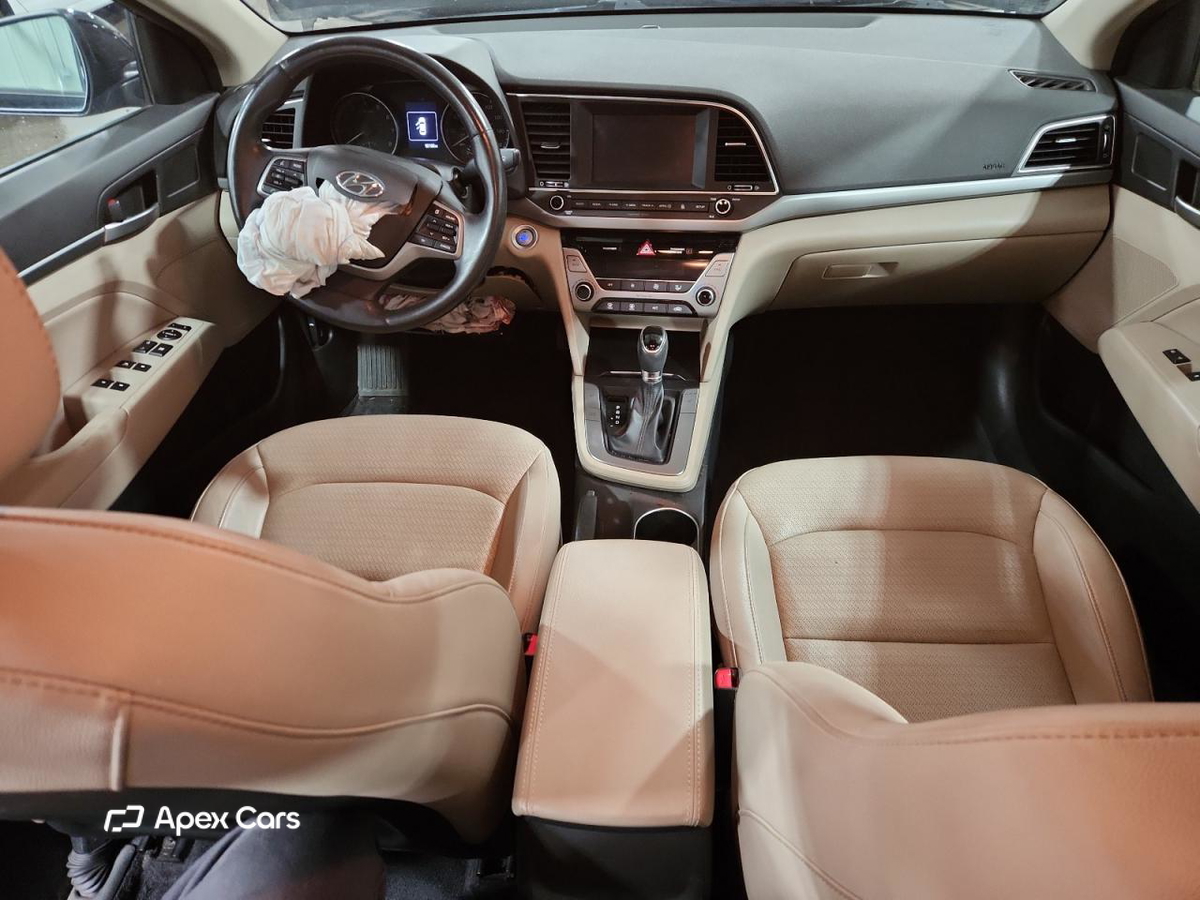 Hyundai Elantra 2017