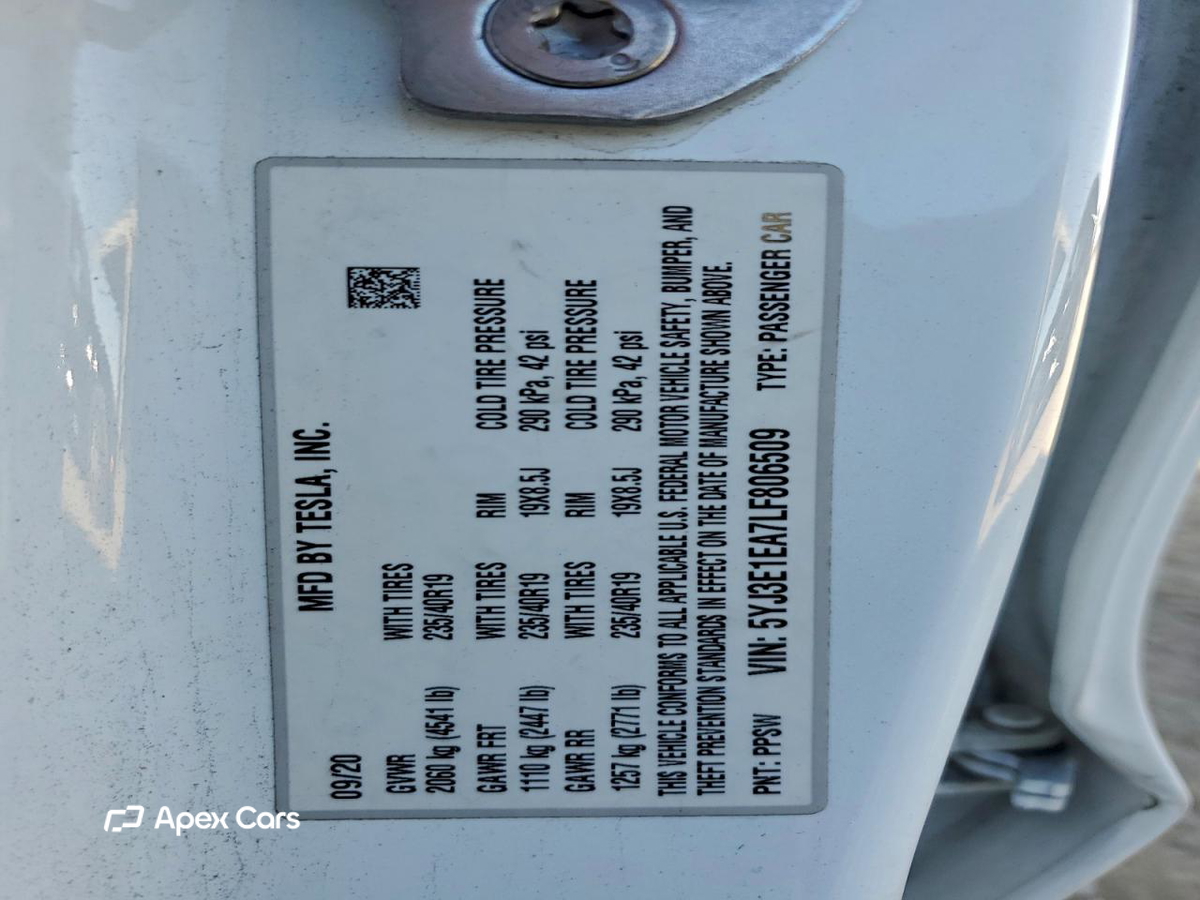 Tesla Model 3 2020