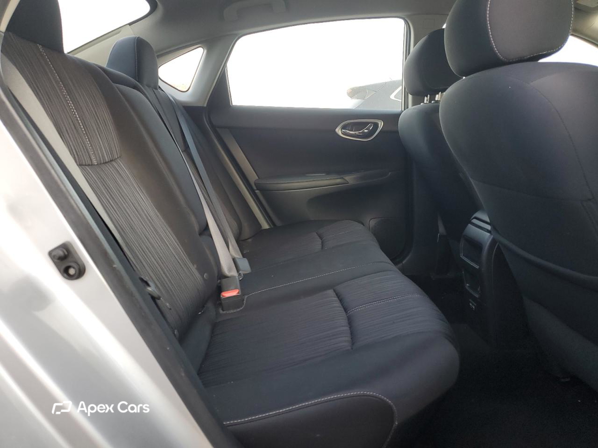 Nissan Sentra 2018