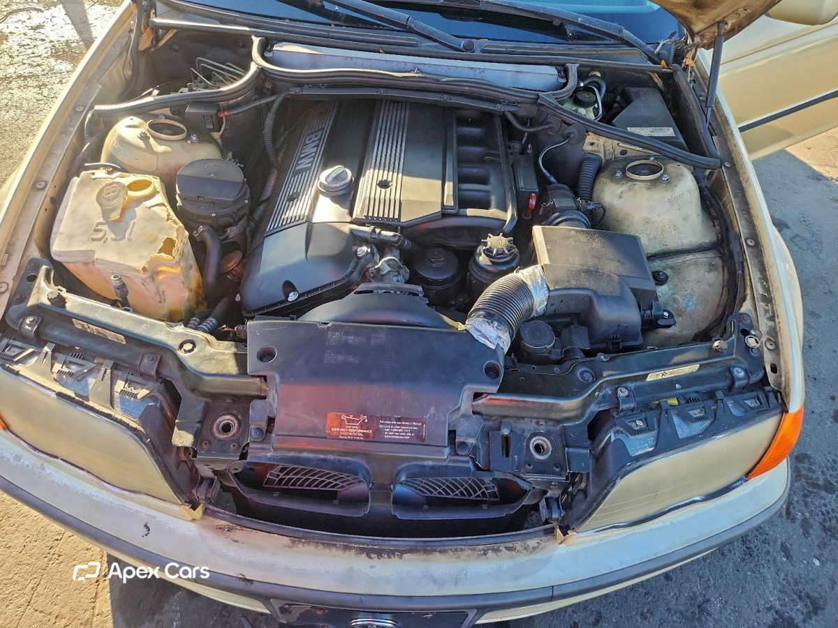 BMW Series 3 2000