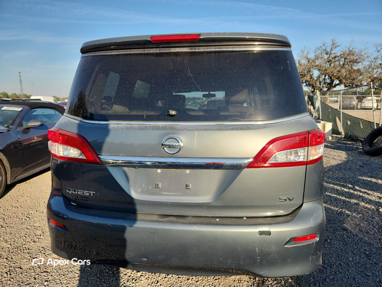 Nissan Quest 2013