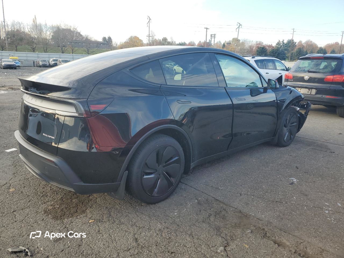 Tesla Model Y 2026