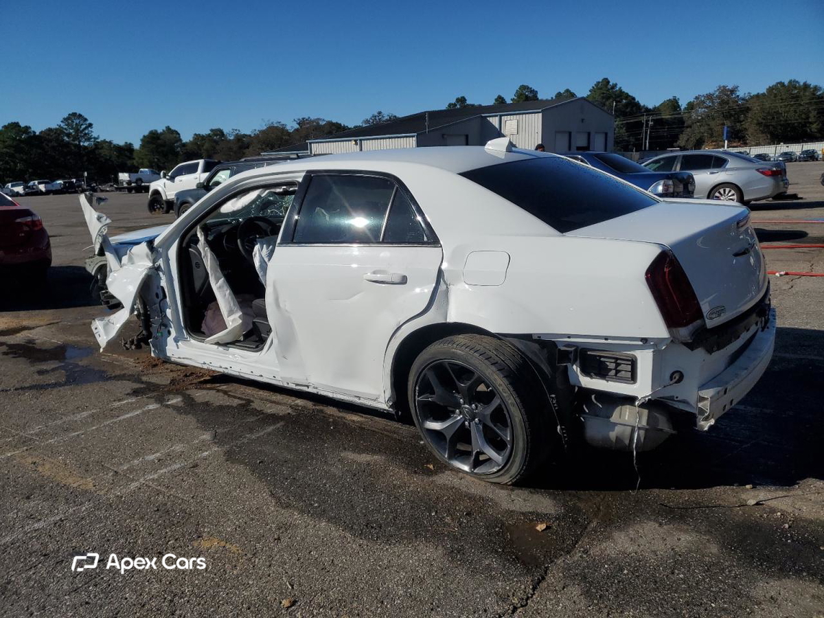 Chrysler 300 2023