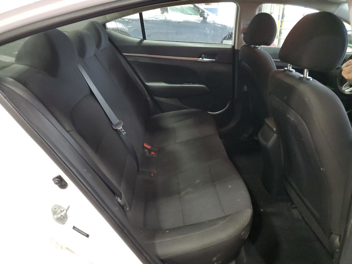 Hyundai Elantra 2019