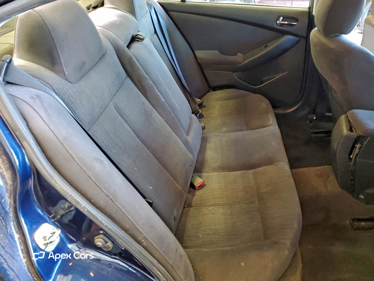 Nissan Altima 2011