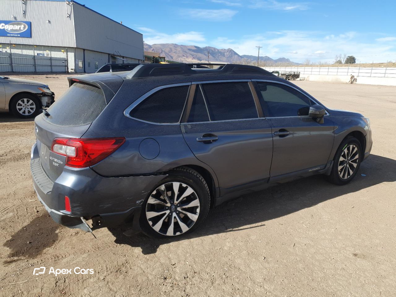 Subaru Outback 2016