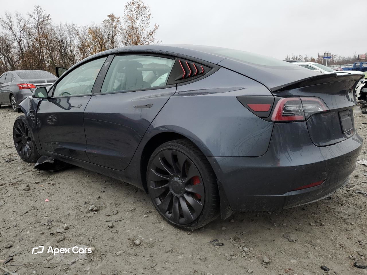 Tesla Model 3 2022