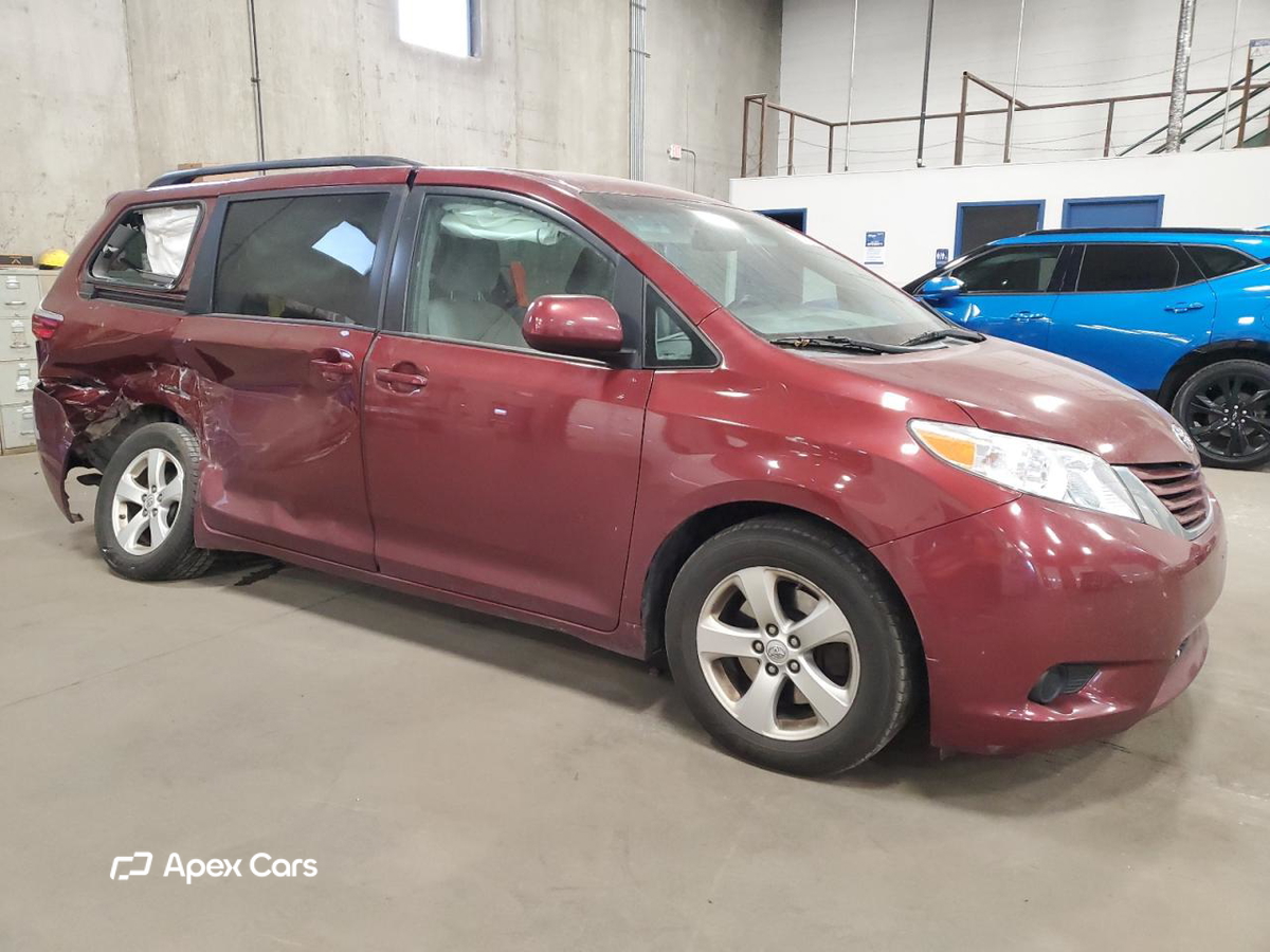 Toyota Sienna 2015