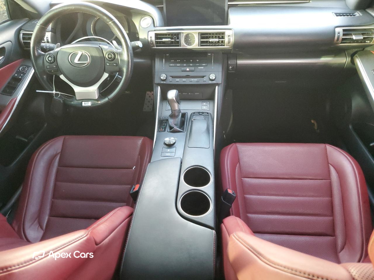 Lexus IS 2016