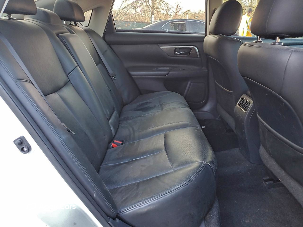 Nissan Altima 2015