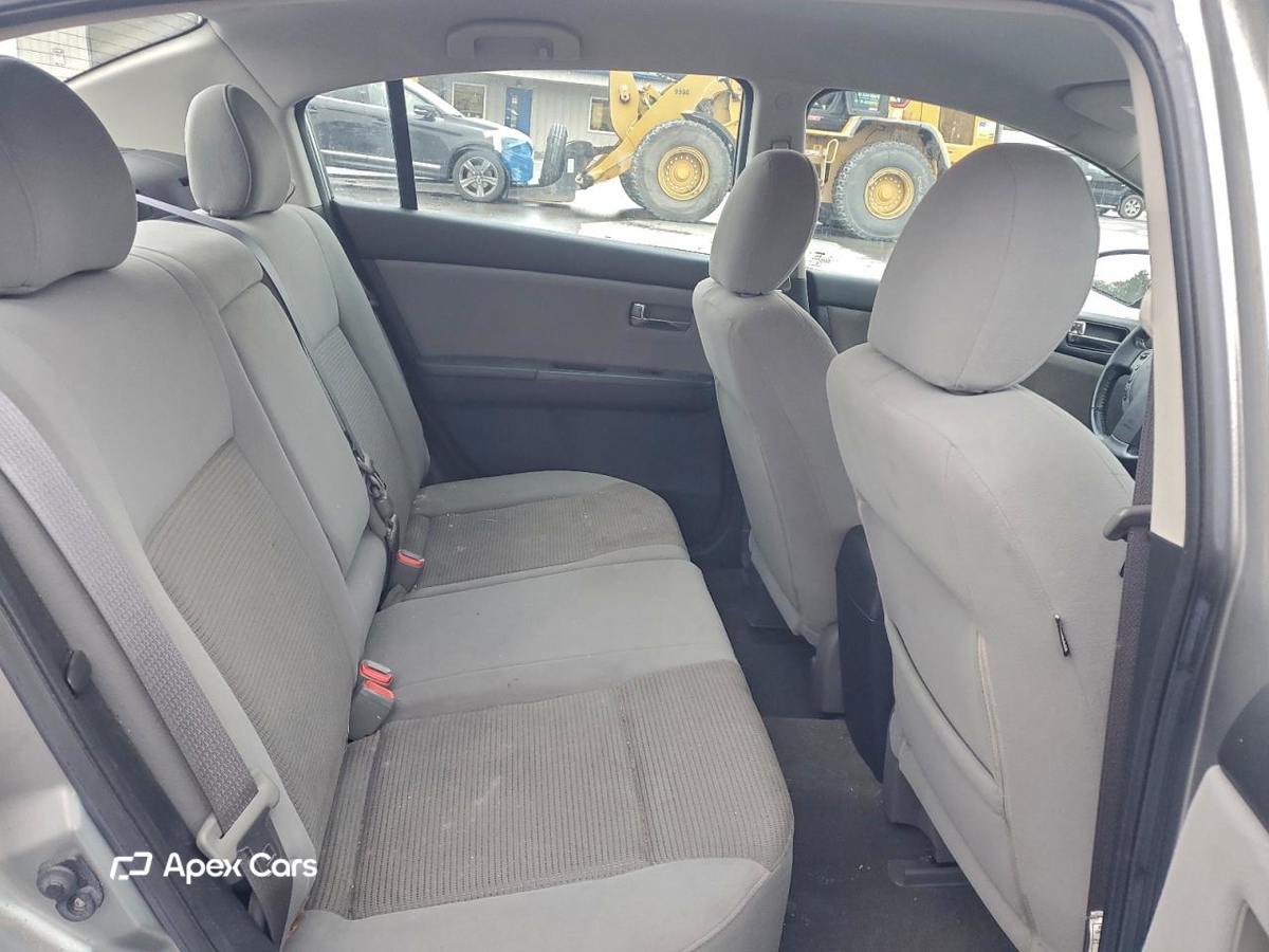 Nissan Sentra 2012