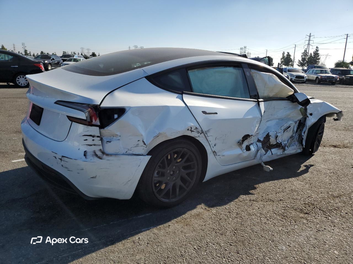 Tesla Model 3 2025
