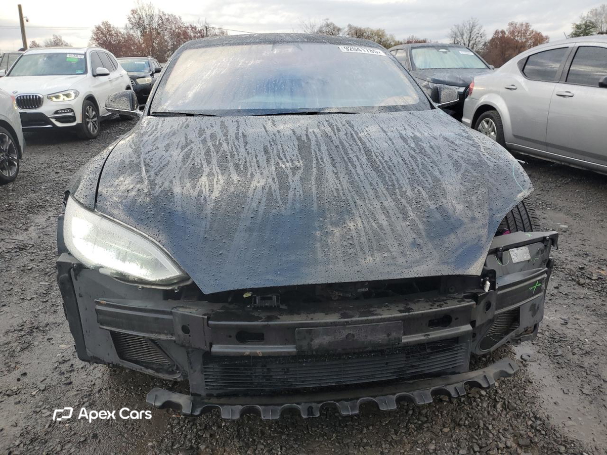 Tesla Model S 2018