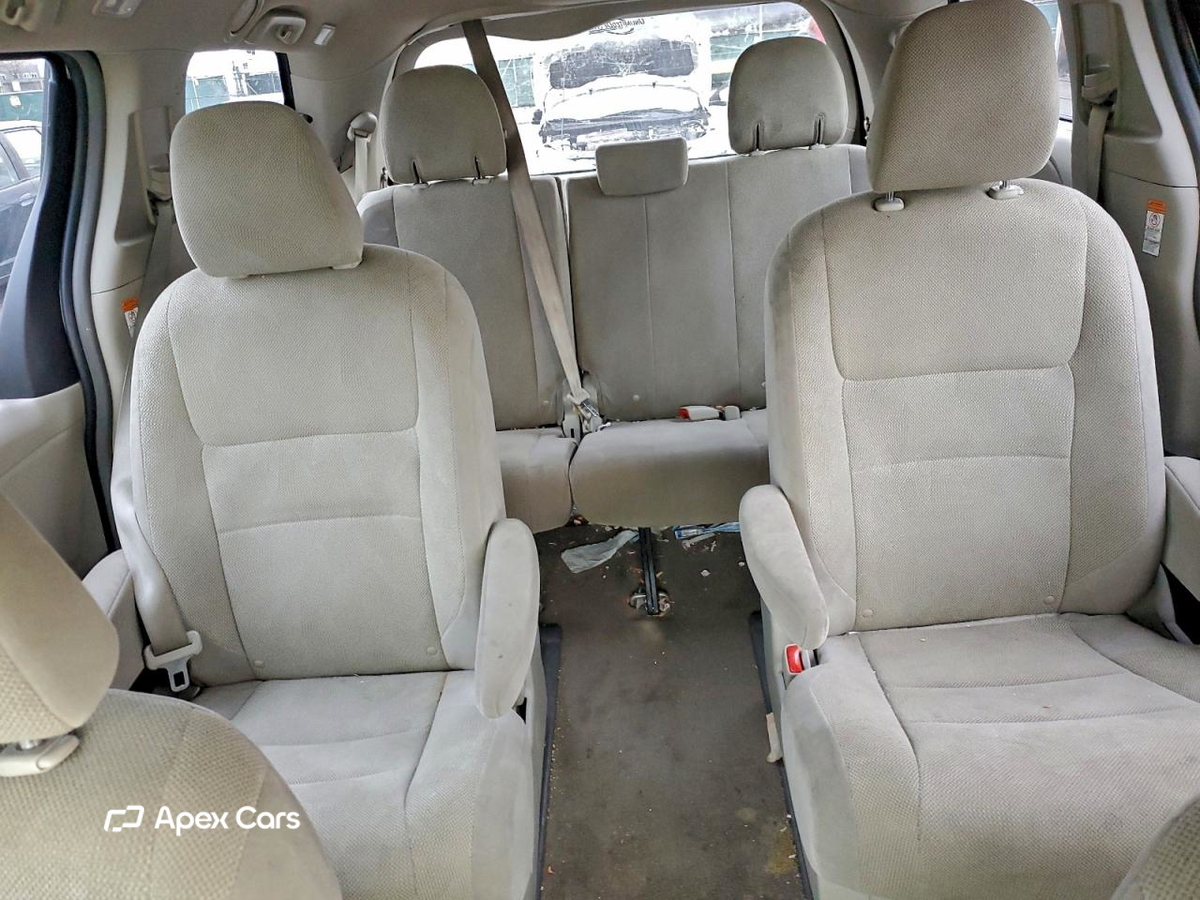Toyota Sienna 2015