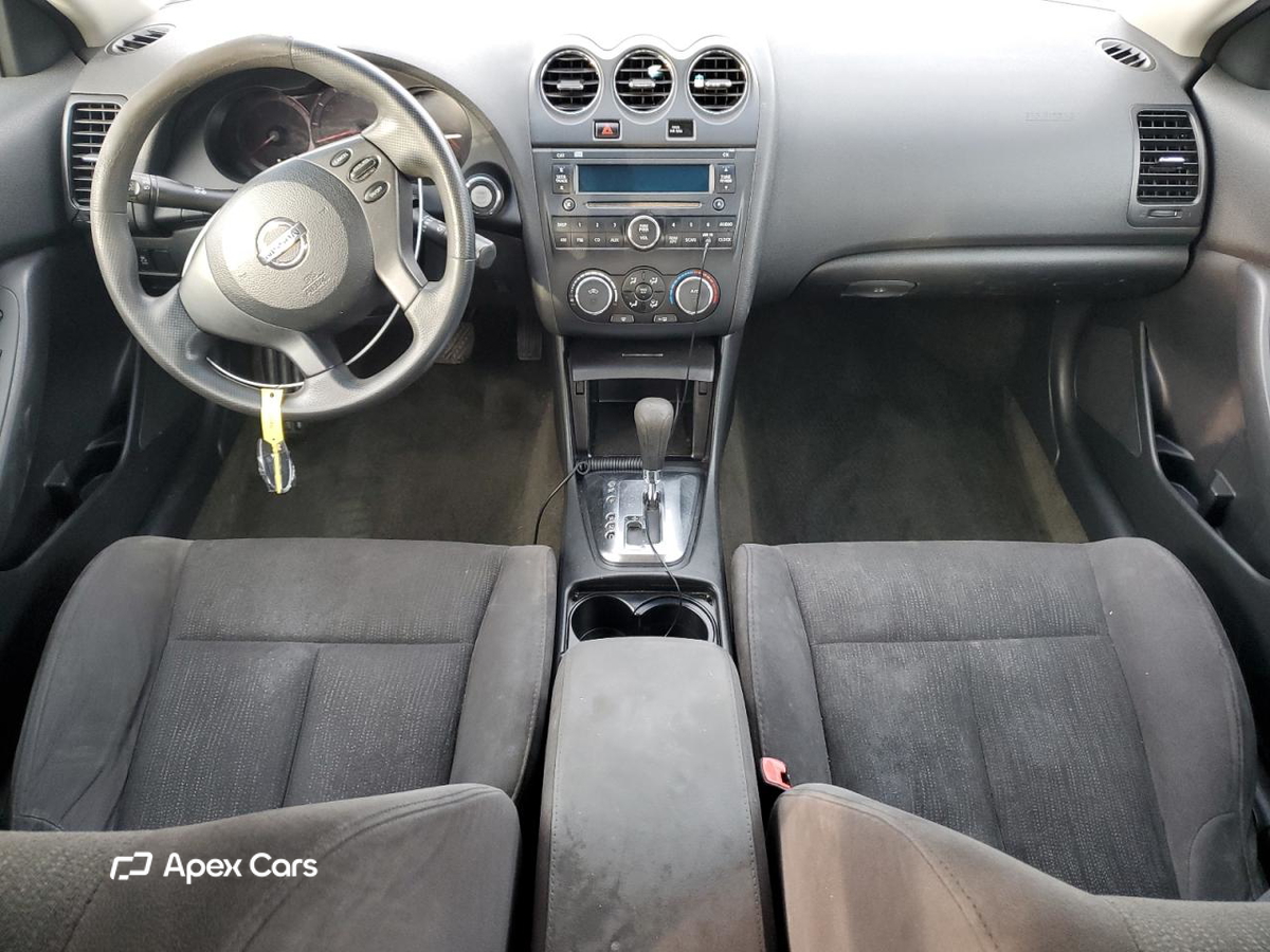 Nissan Altima 2012