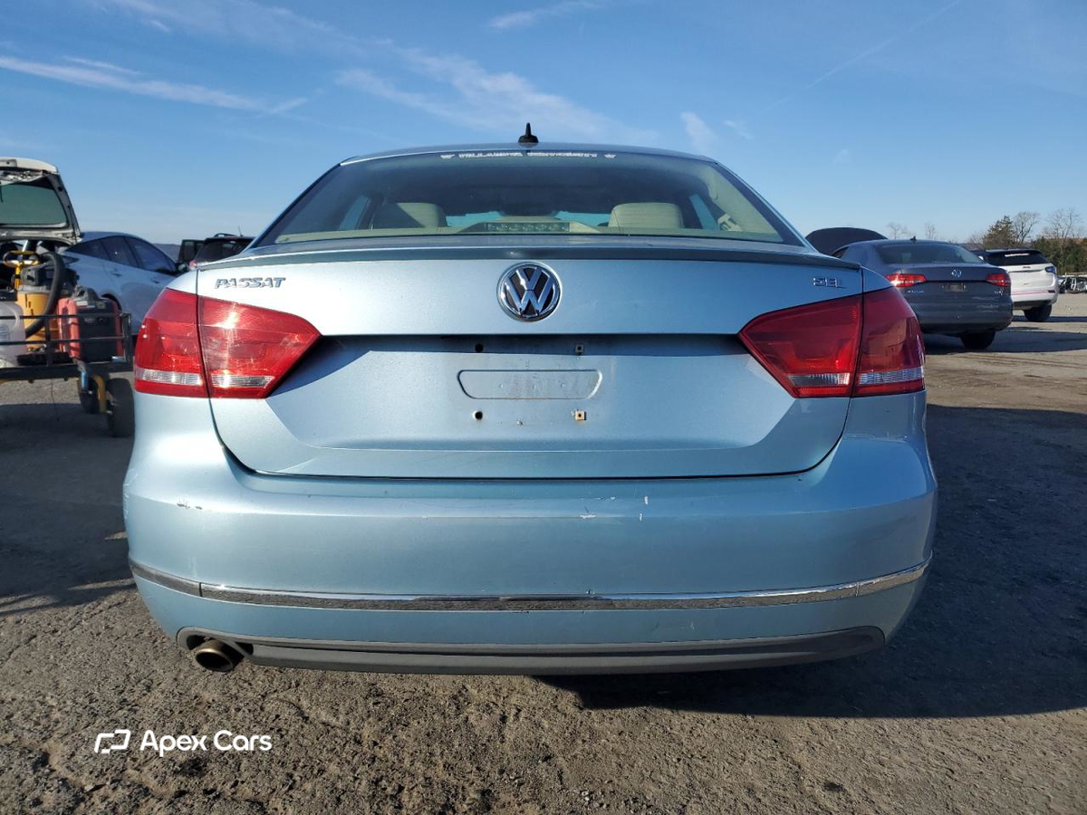 Volkswagen Passat 2012