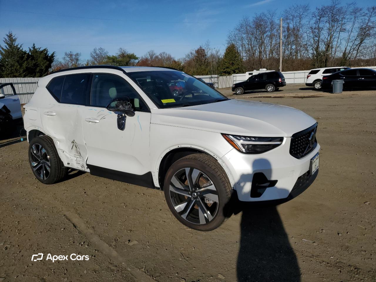 Volvo XC40 2025