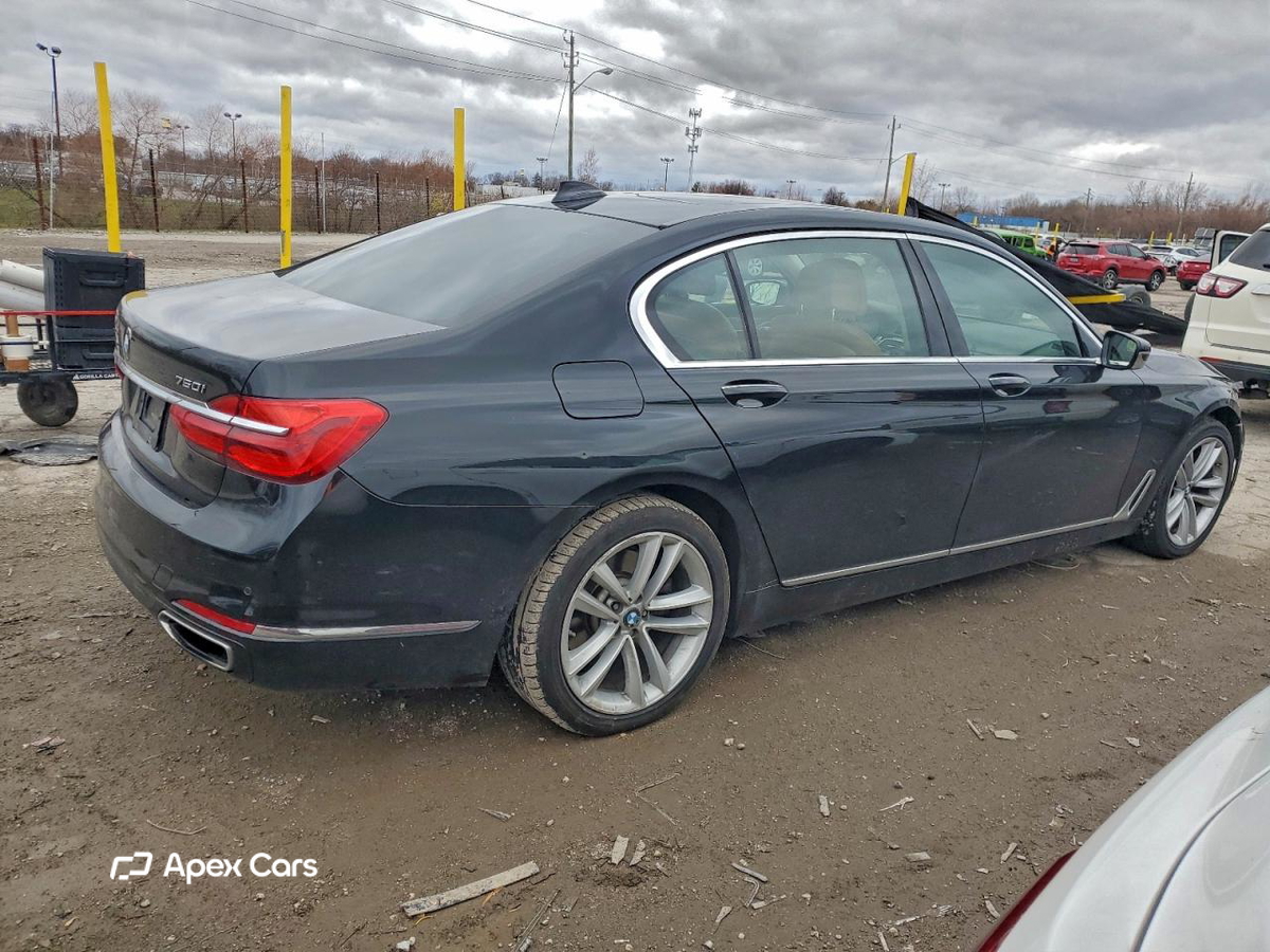 BMW Series 7 2016