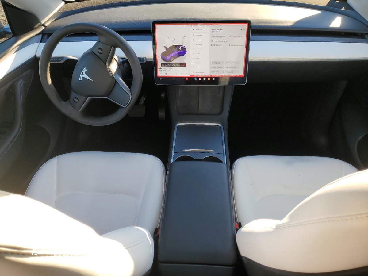 Tesla Model Y 2023