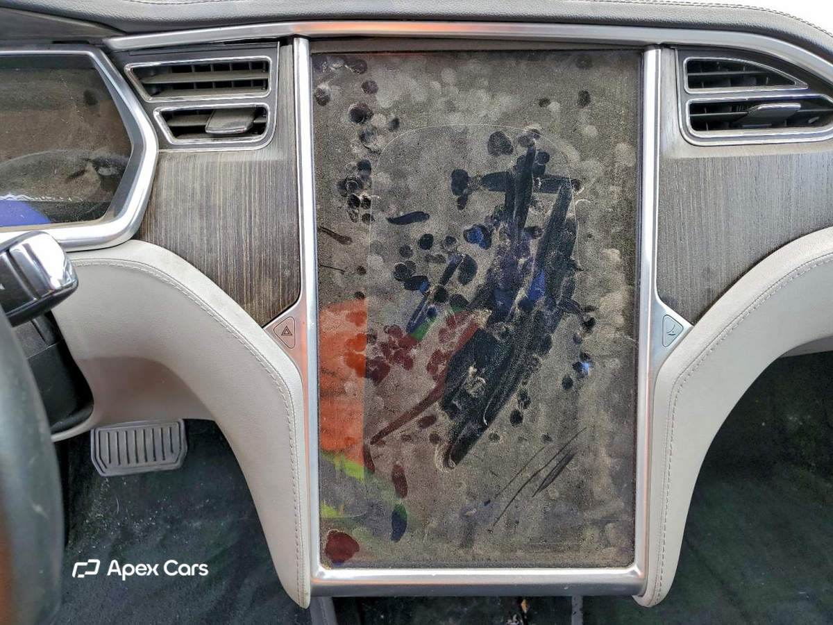 Tesla Model S 2013