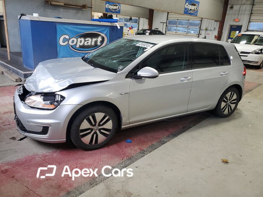 Volkswagen e Golf 2016 - Image 1 of 12
