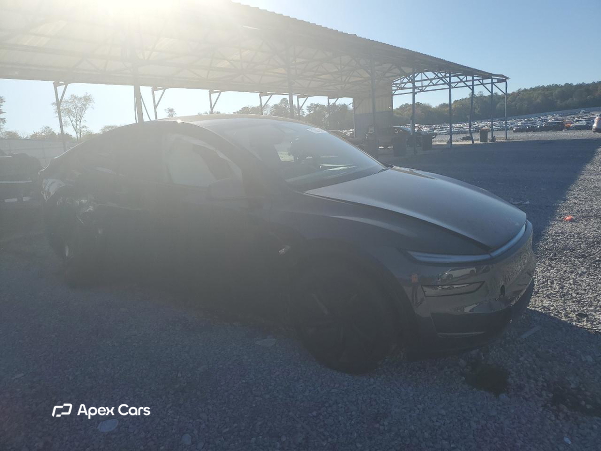 Tesla Model Y 2026