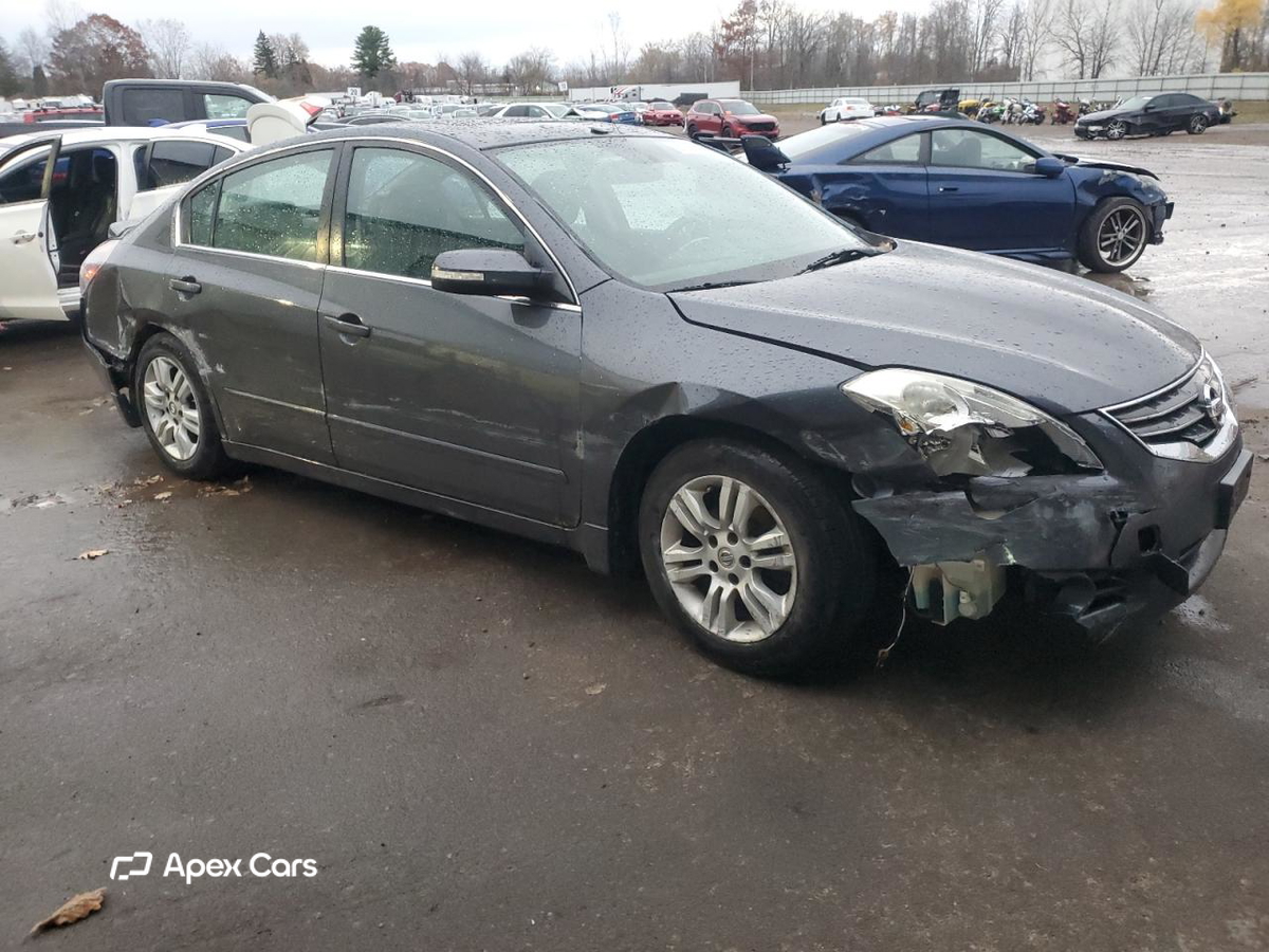Nissan Altima 2010