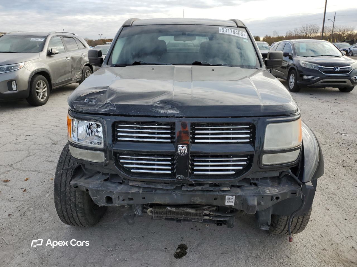 Dodge Nitro 2011
