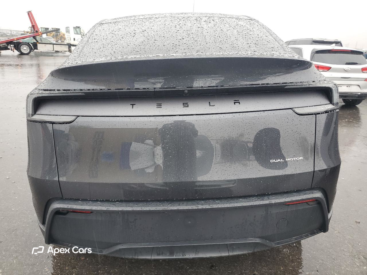 Tesla Model Y 2026