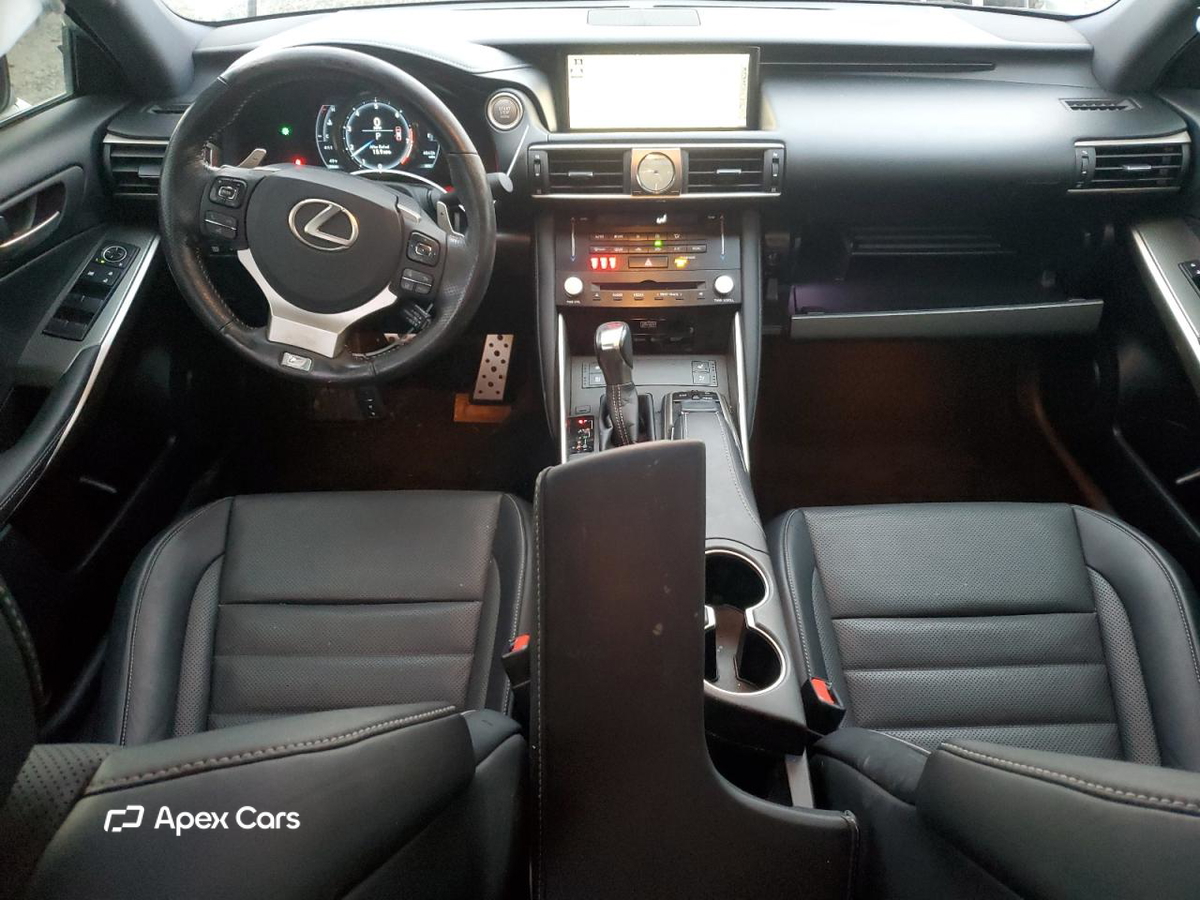 Lexus IS 2017