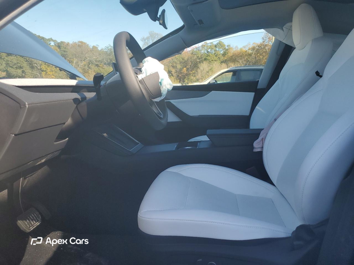 Tesla Model Y 2026