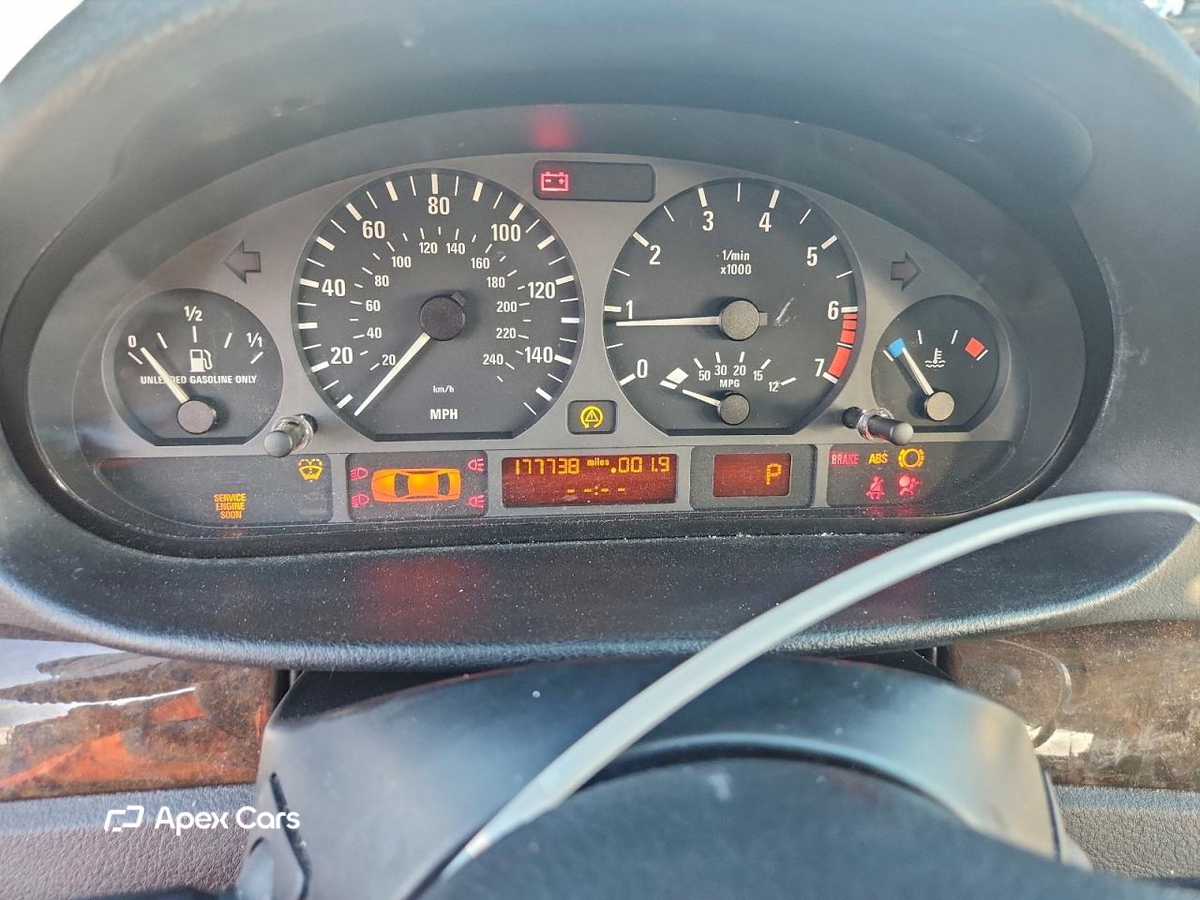 BMW Series 3 2000