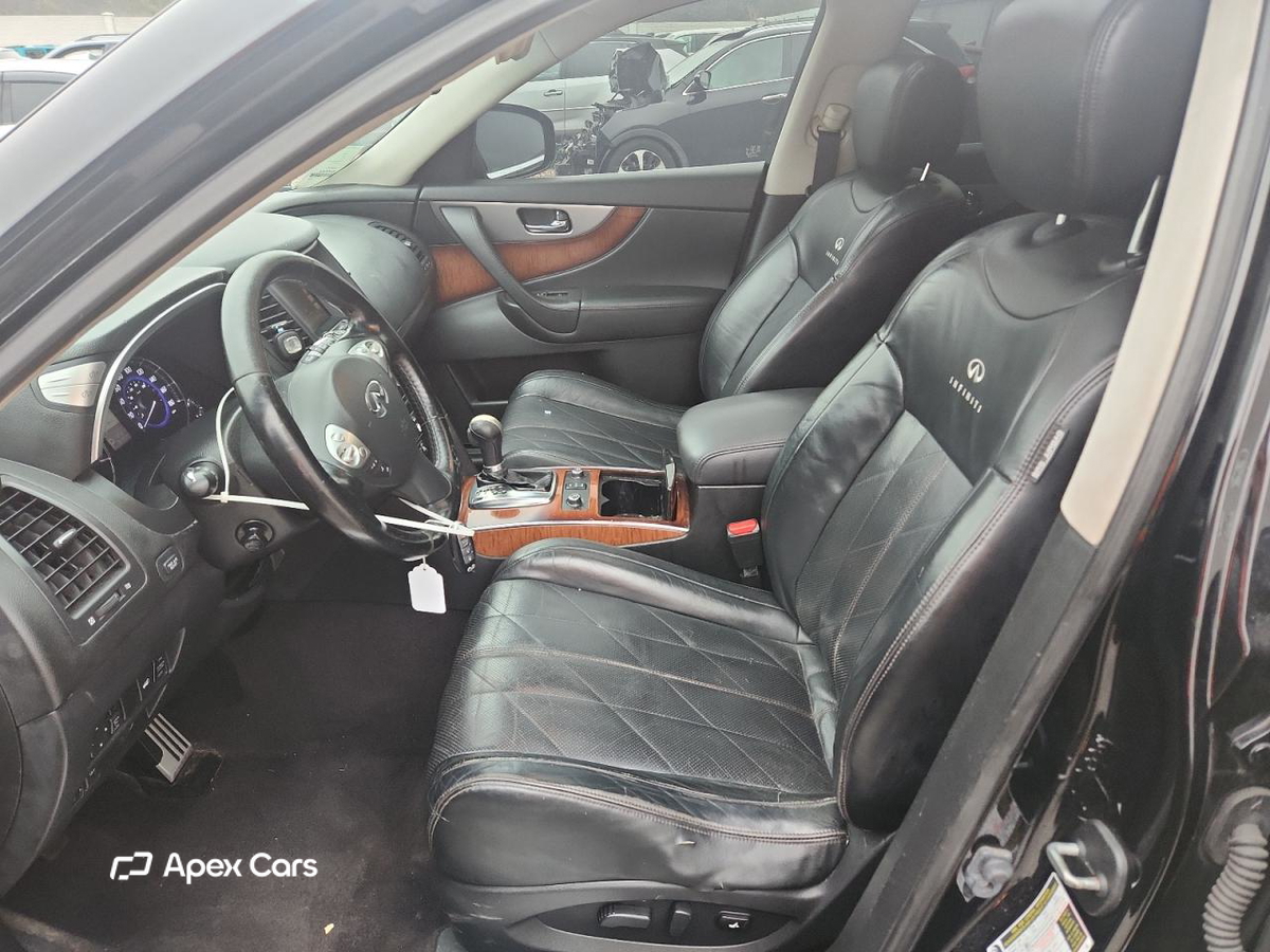 Infiniti FX 2012