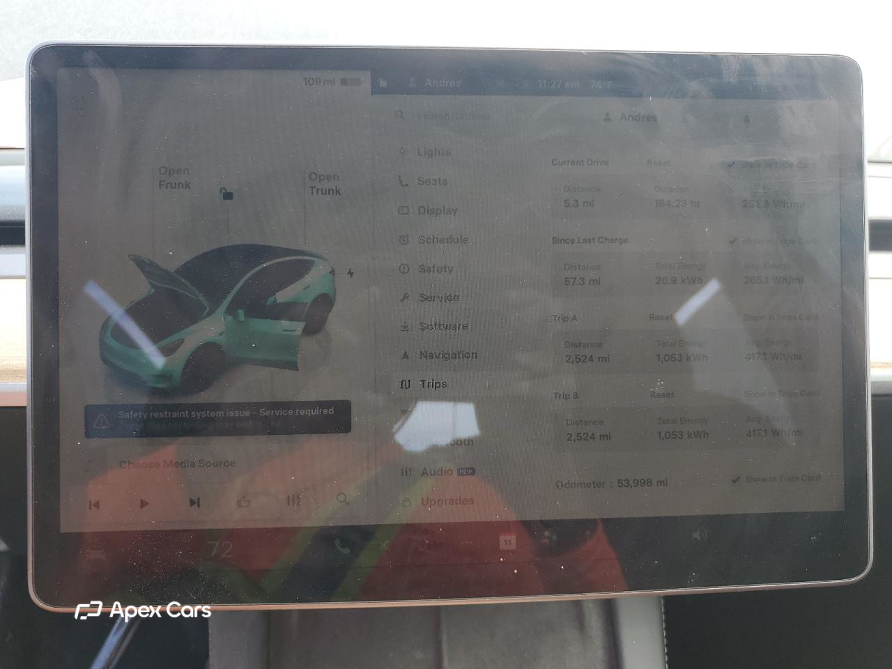 Tesla Model Y 2023