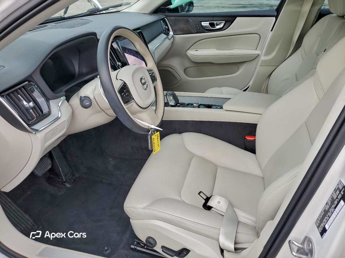 Volvo S60 2024