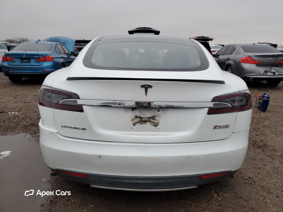 Tesla Model S 2014