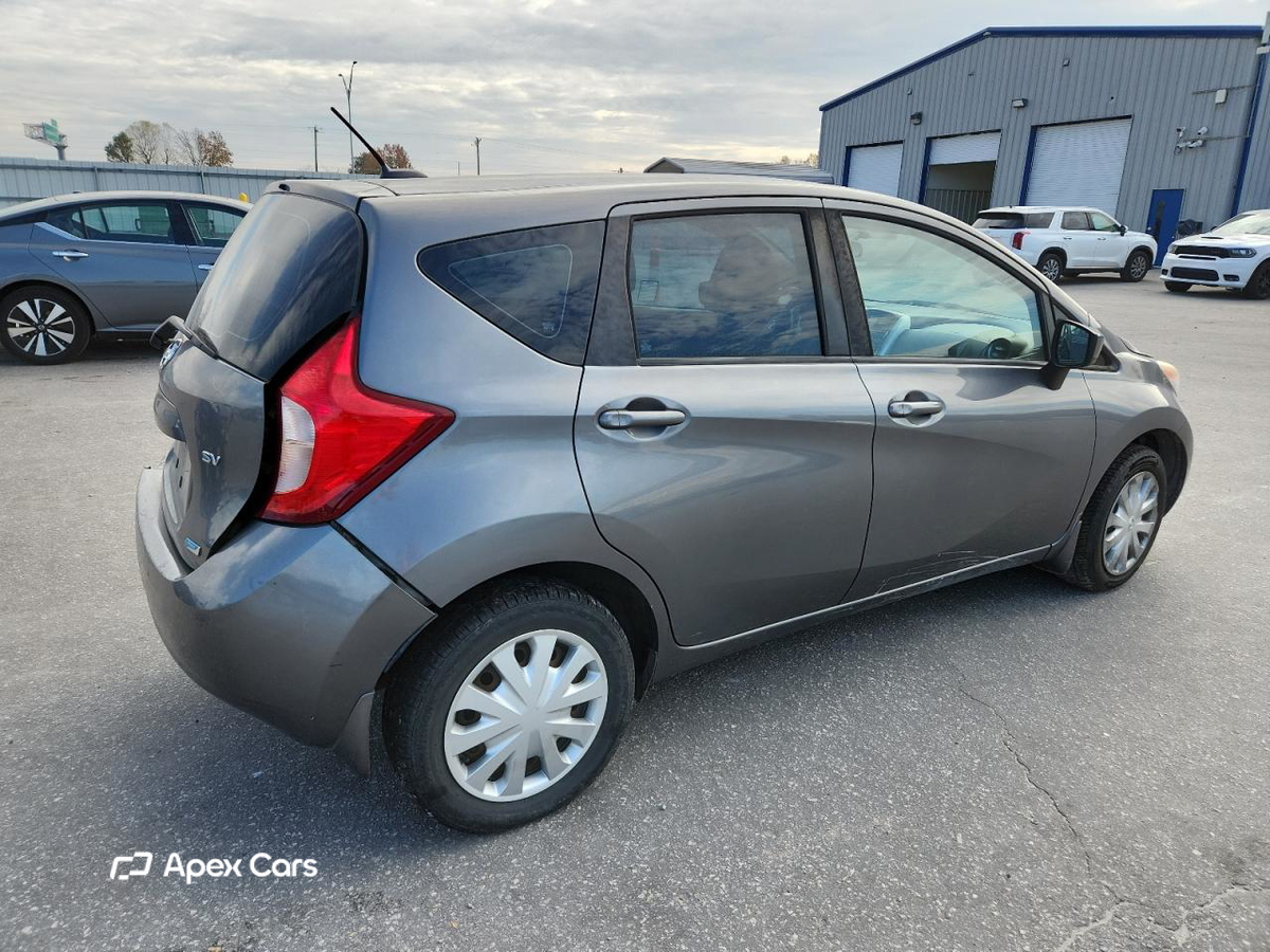 Nissan Versa 2016