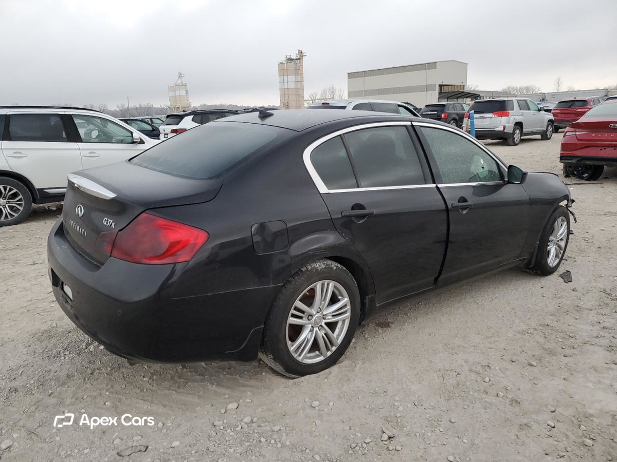 Infiniti G 2013
