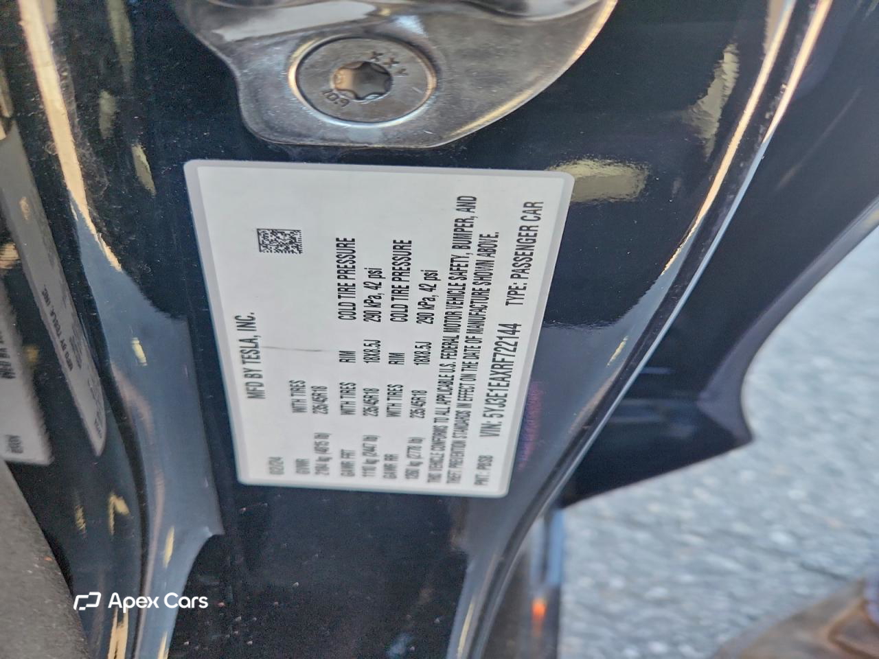 Tesla Model 3 2024