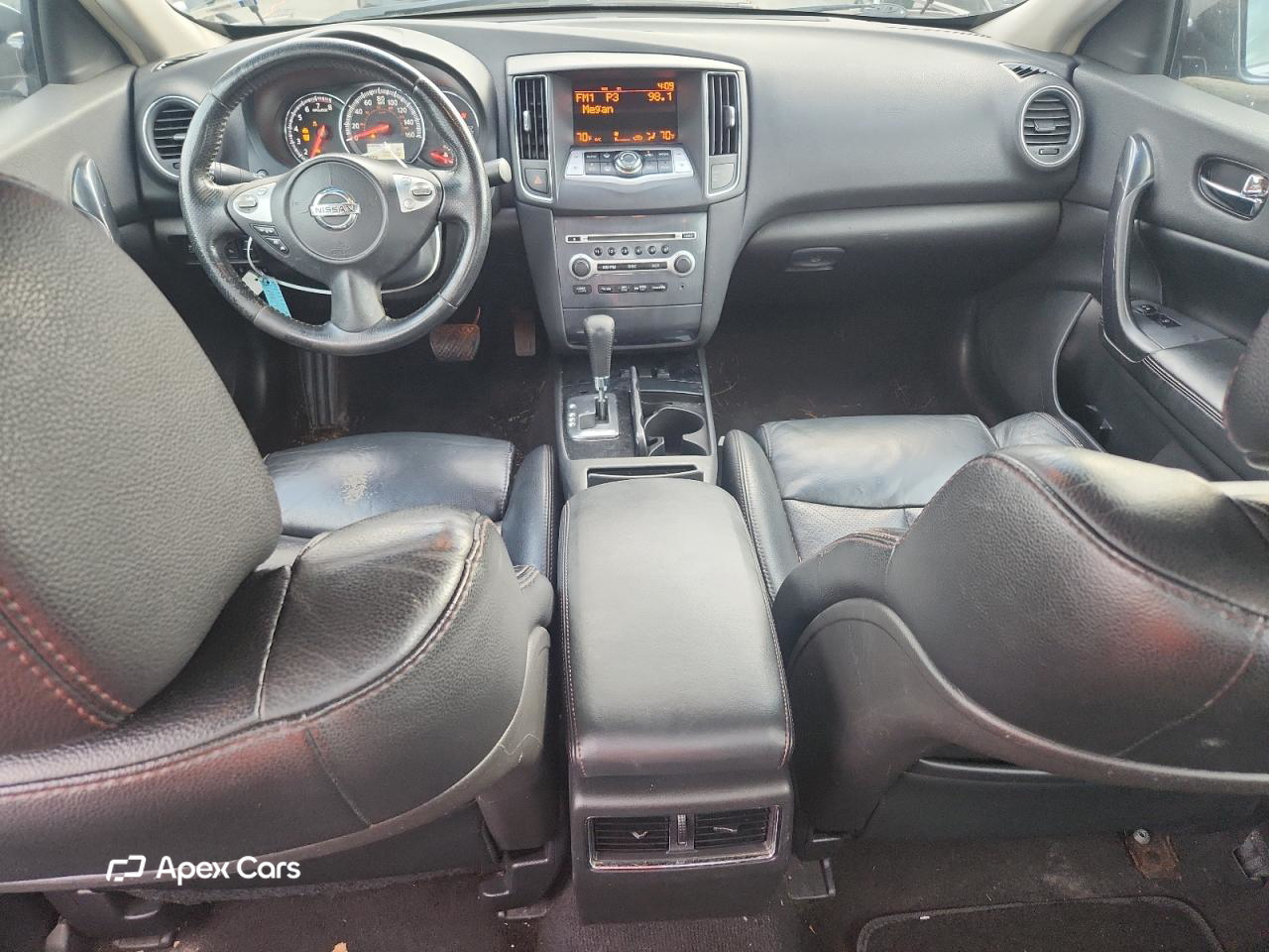 Nissan Maxima 2012