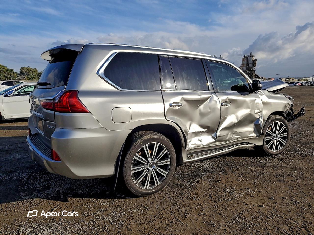Lexus LX 2021