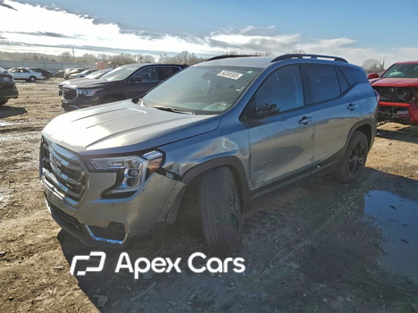 GMC Terrain 2023 - Image 1 of 13