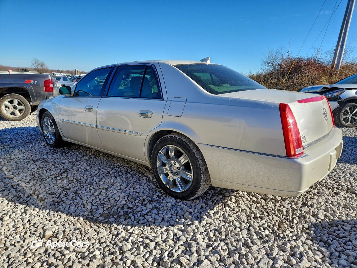 Cadillac DTS 2011