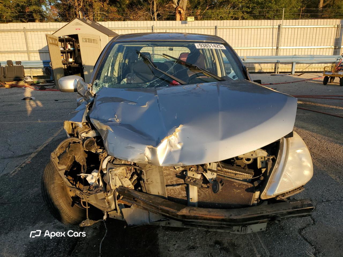 Nissan Versa 2011