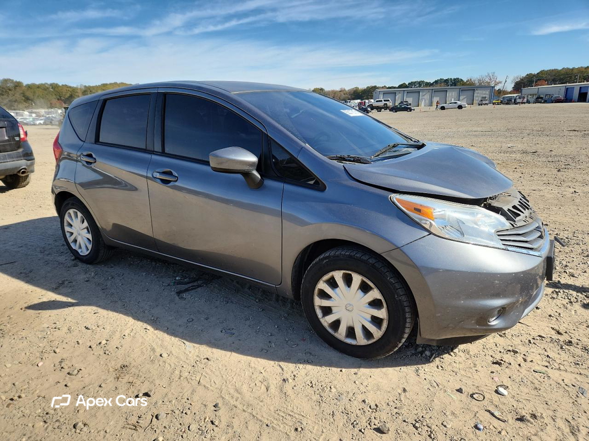 Nissan Versa 2016